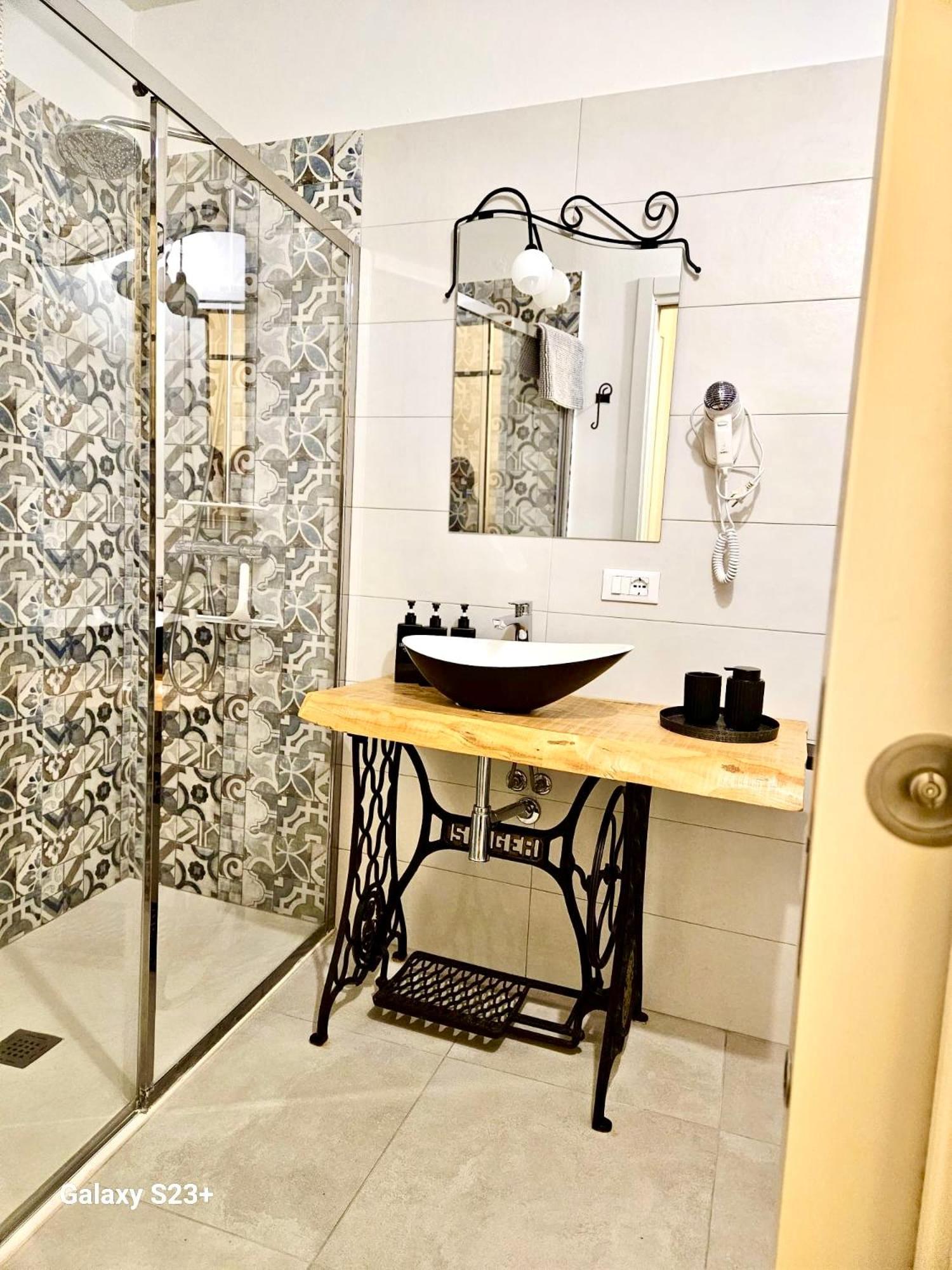 Rosso Verona Suite-Free Parking Extérieur photo